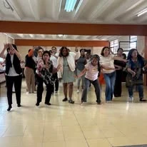 Encuentro grupal de movimiento y conexión